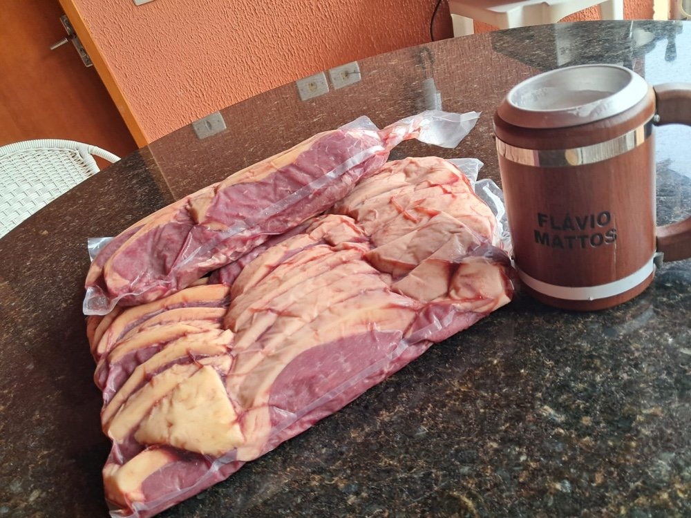 Fatias de carne premium grelhadas com flor de sal
